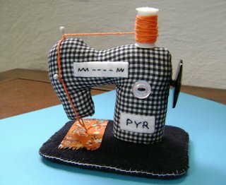 Швейная машинка из текстиля - выкройка