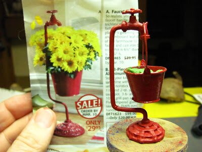 Кукольная миниатюра для сада «Ведро с цветами». Автор Kris Compas